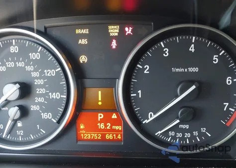 2011 BMW 328I z USA, uszkodzony, nr VIN WBAPH5G5XBNM79441